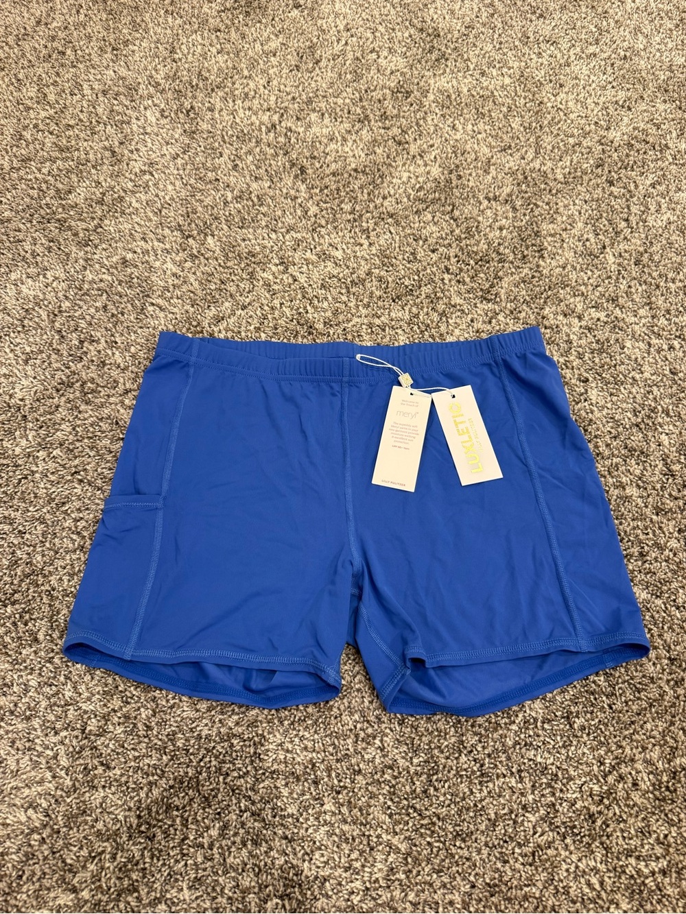 Lilly Pulitzer Luxletic Alona Dress Up Shorts UPF 50+ Martinique Blue L NWT